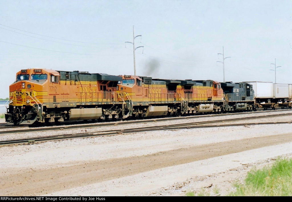 BNSF 7712 East